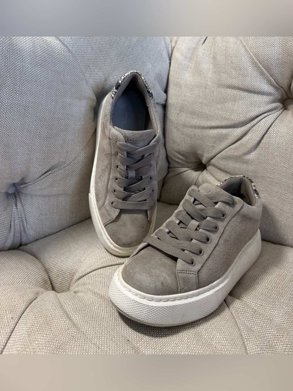 Vince. Rhea Taupe Suede Platform Sneakers Snakeskin Heel 36/6